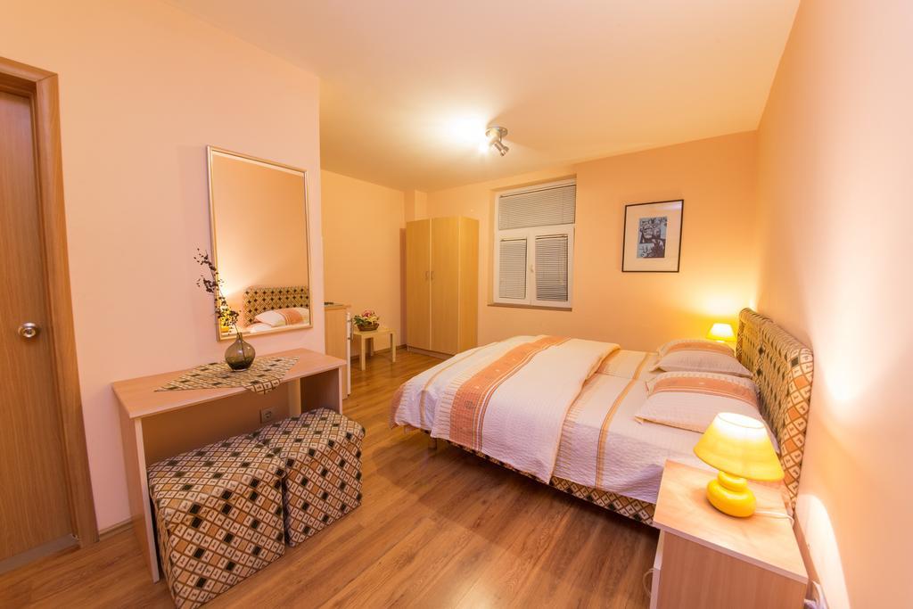 Apartments Bokan Cetinje Eksteriør bilde