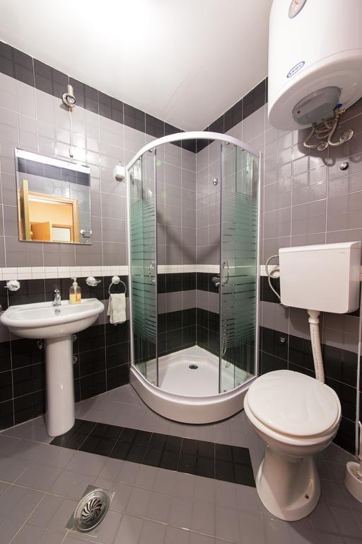 Apartments Bokan Cetinje Rom bilde