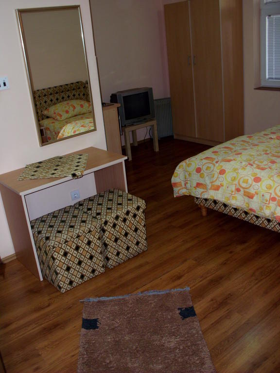 Apartments Bokan Cetinje Eksteriør bilde